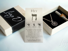 Hey Pendant (Round Disc - Black)